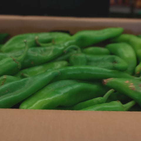 Fresh Hatch Green Chile Peppers (Hot) – G76 & Sandia Varieties